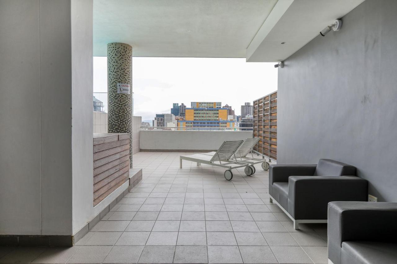 Backup-Power Panoramic City View Apartment Cape Town Bagian luar foto